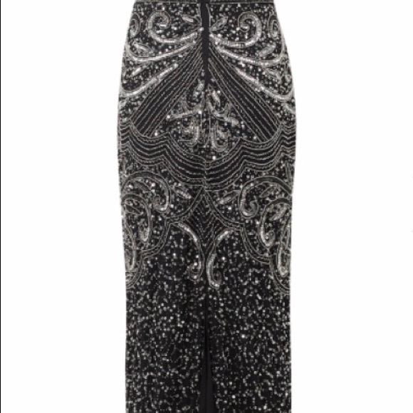 Black and Silver Sequined Gown - Picture 2 of 3